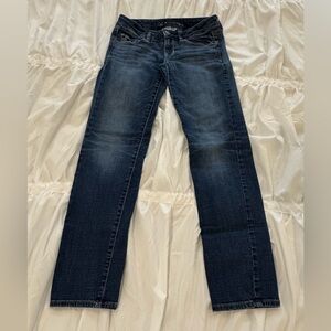 Women's American Eagle Faded Dark Blue Jeans